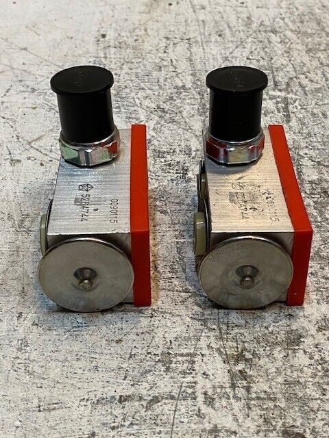 2 Quantity of A/C Expansion Valves for Chrysler 5264744 | 0090115 (2 Quantity)