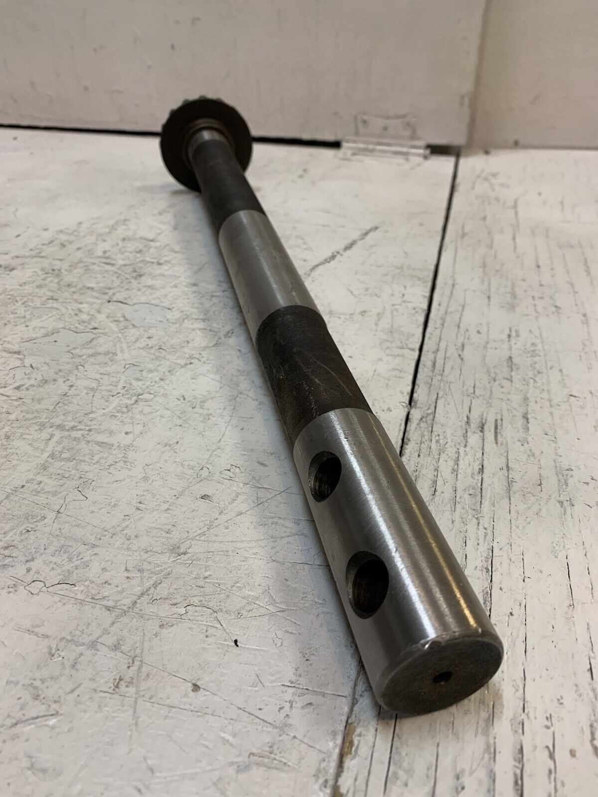 Snapping Roll Shaft for John Deere 17 Teeth | 18-3/4” Long -Measurements In Pics