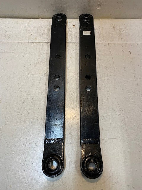 2 Quantity of 3-Point Hitch Tractor Lift Arms 159-326 | 26" L 22mm Bore (2 Qty)