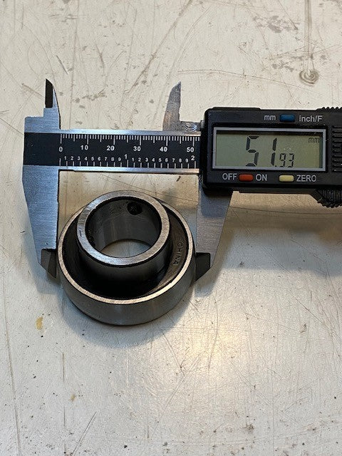 13 Quantity of FK SB205-16 Insert Ball Bearings 25x52x27mm (13 Quantity)
