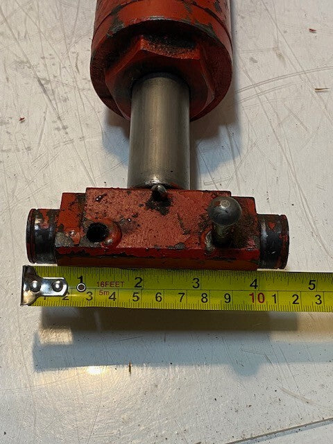 Vintage Hydraulic Unit Cylinder 30mm 4" Shaft 15" L 6-1/2" W 6" H