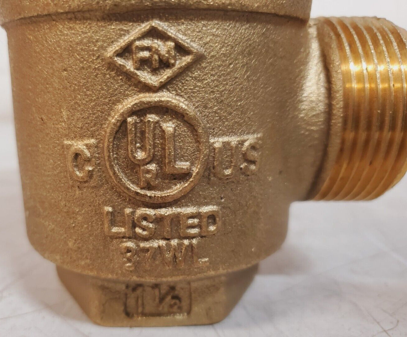 BH 1-1/2" NPT 300 Brass Threaded Fire Hose Valve | Listed 37WL