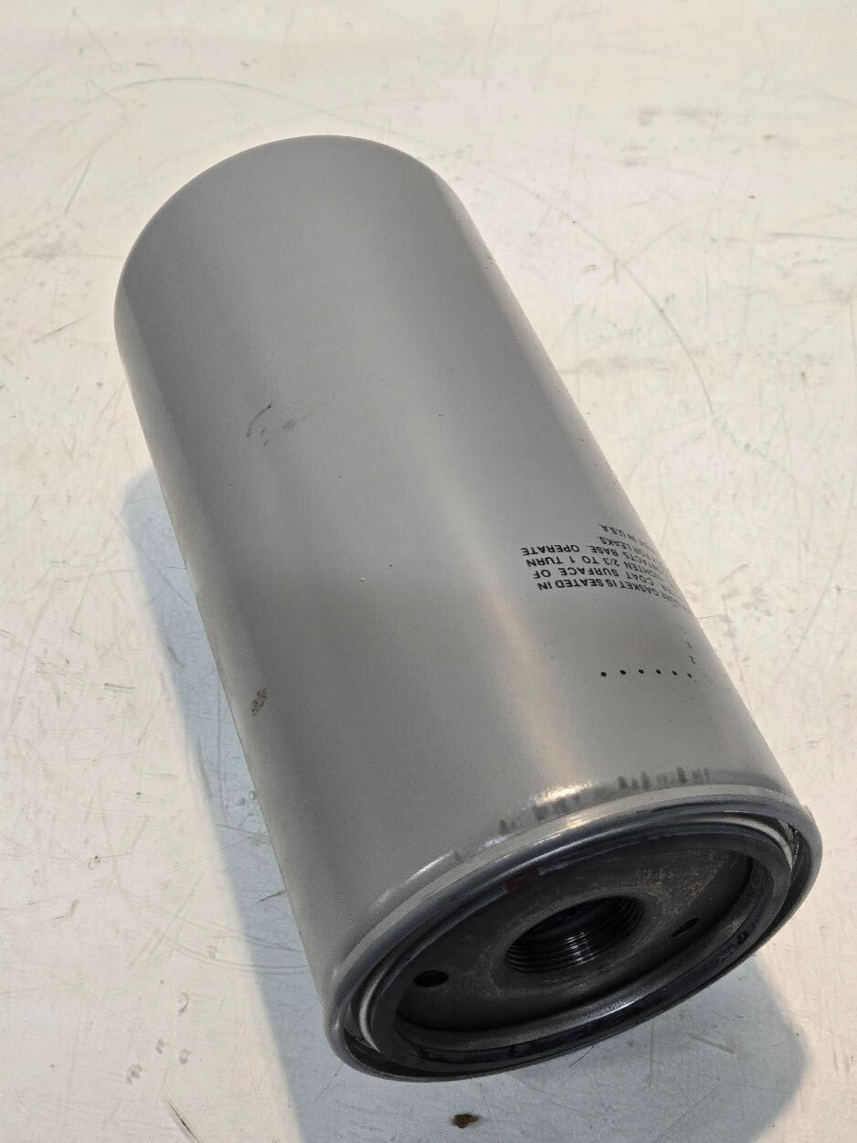 Fleetguard Adaptor Head 3304173S with Luber-Finer LFP-777PB Lube Filter