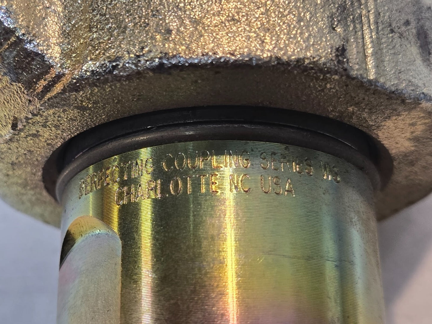 Dixon 242-8 Perfecting Coupling Series WS Wingstyle Hydraulic Threaded Coupler