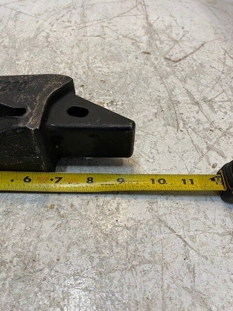 John Deere Bucket Tooth Adapter T221X230