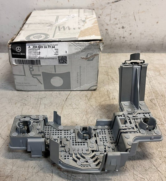 Genuine Mercedes-Benz Rear Tail Light Bulb Carrier A204820167764 | 7706-16