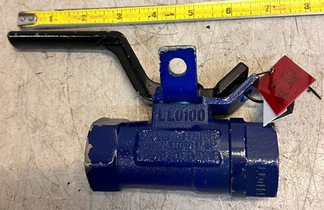 2 Quantity Warren 1/2 Inch Ball Valve B16.34 Threaded Industrial Shut Off Valve
