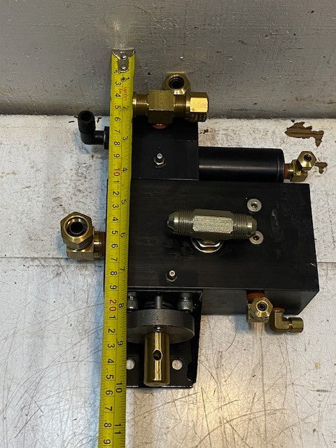 Hydraulic Semi-Trailer Master Valve 8" L x 10" W x 4-1/2" H