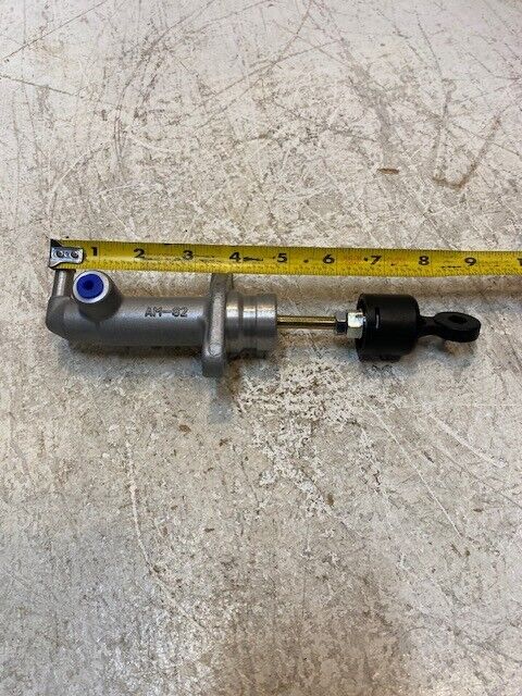 Clutch Master Cylinder 800064 | AM-82 | 800064W