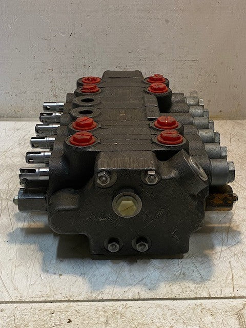Tenneco Monoblock Directional Control Valve 1346082C2 | JJB9002101