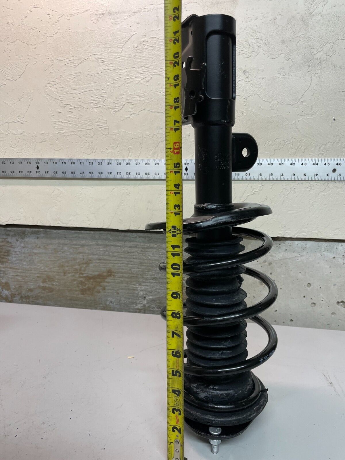 Suspension Strut and Coil Spring 0831900-2109-120