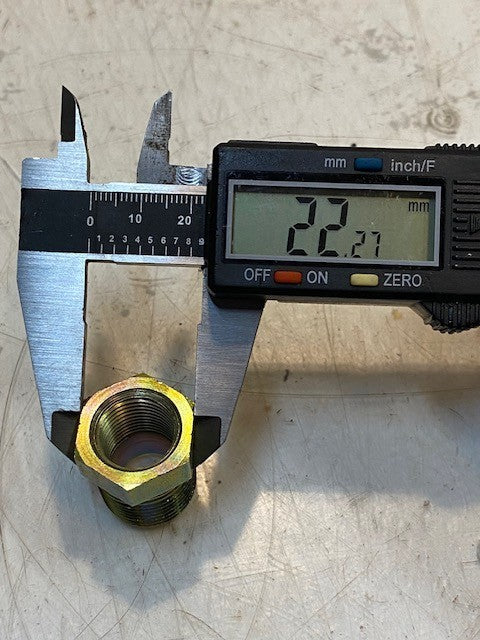 16 Quantity of Hex Pipe Bushing Adapters 28mm Long 21mm Thread 14mm ID (16 Qty)