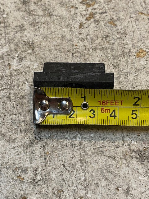 1,250 Rectangular Rubber Closure Gommet Plugs 32mm x 13mm ID 823123