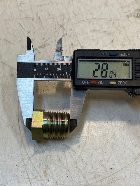 16 Quantity of Hex Pipe Bushing Adapters 28mm Long 21mm Thread 14mm ID (16 Qty)