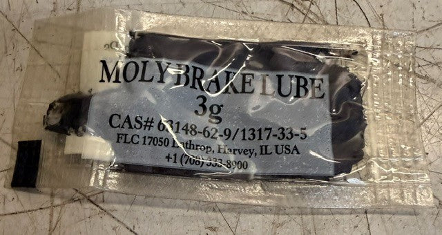 Box Of 4 Akebono ProACT Ultra-Premium Ceramic Brake Pads ACT668 Automotive Units