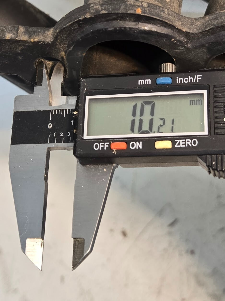 Exhaust Header 3" Outlet 4 Cylinders Long Tube 36" Overall Length 17.25" Height