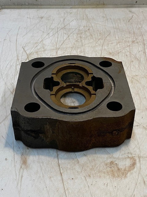 Hydraulic Gear Pump Housing End Cover Component 4-Bolt 5-1/2" x 5-1/4" x 1-3/4"