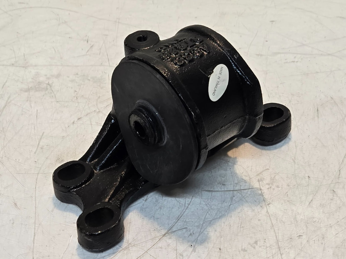Auotmatic Transmission Mount AC33 for Ford | 87626 | TNC | 12.3 mm Mount Bore
