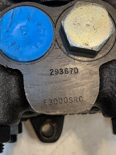 Hydraulic 2-Spool Control Valve 222627 | 17B0 | 293670 | E3000SRC | 406110