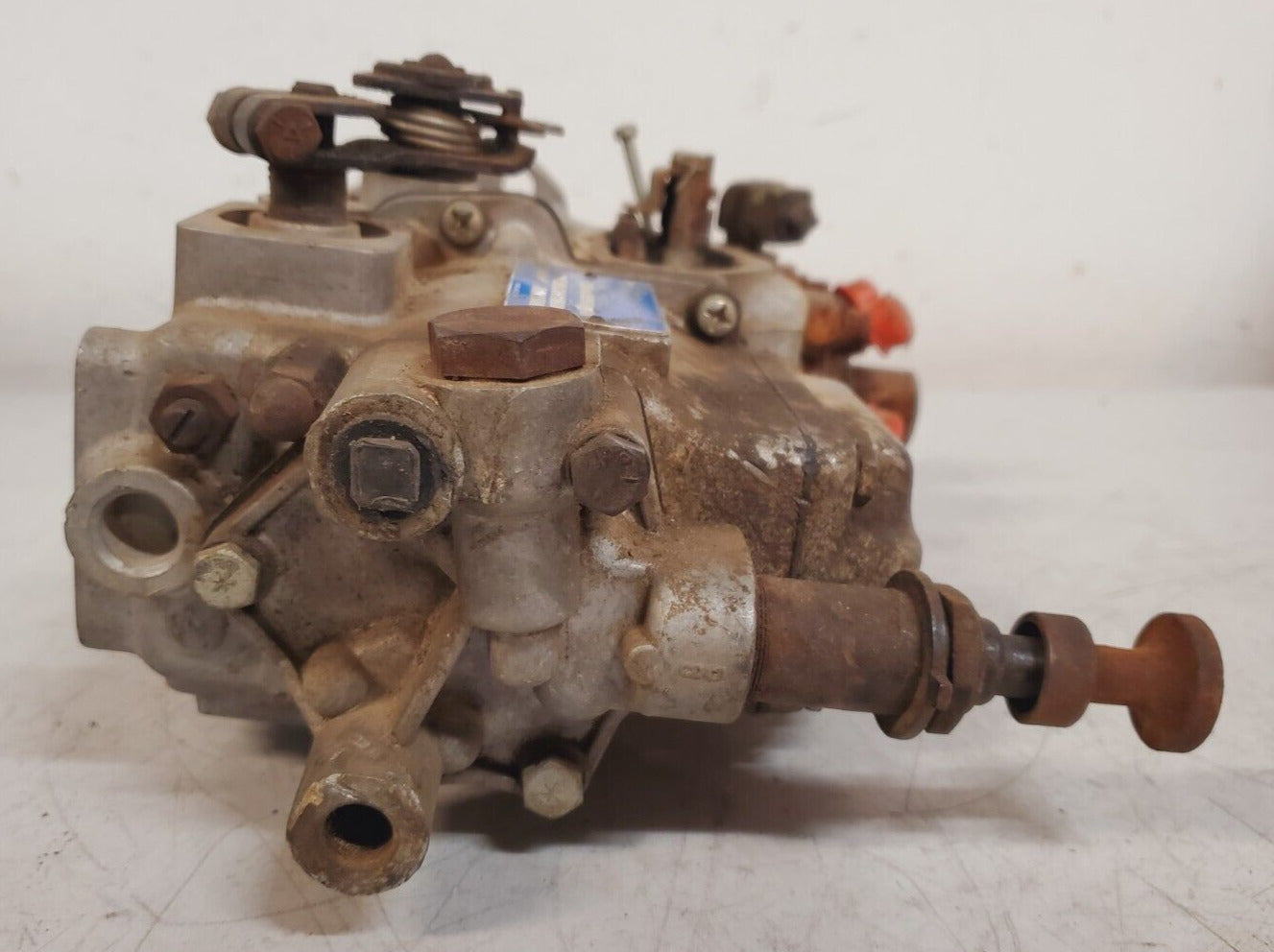 United Tech Fuel Injection 691-022-C91 | 100-6A-100A 9555-A8 Slight Damaged