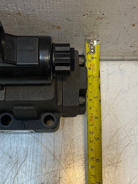 NORTHMAN SW-G06-C4-D24-10 SOLENOID DIRECTIONAL VALVE DC 24V, YPT, XAB, APB