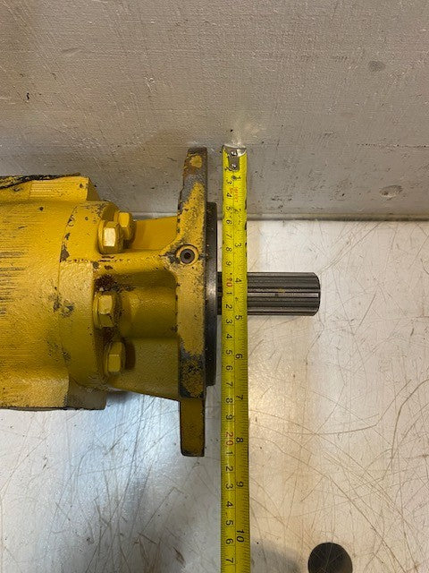 Brunswick Hydraulic Gear Pump B3 61562 | 2-3/4" Shaft L 31mm Shaft OD 14-Spline