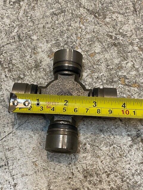 2 Quantity of Precision Universal Joints 534G (2 Quantity)