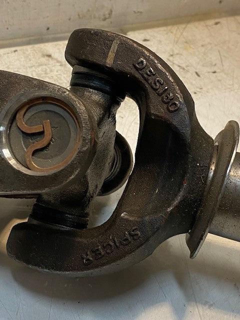 Spicer Drive Shaft Universal Joint DES130 | 45-1/2" Long 47mm End 36-Spline