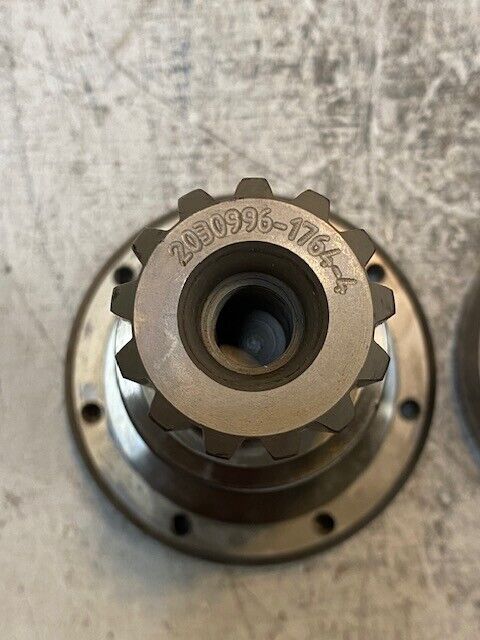 Hydraulic Pump Drive Shaft 13-Spline 2030996-1764-4 | 13mm Bore 4-7/8" W 8" H