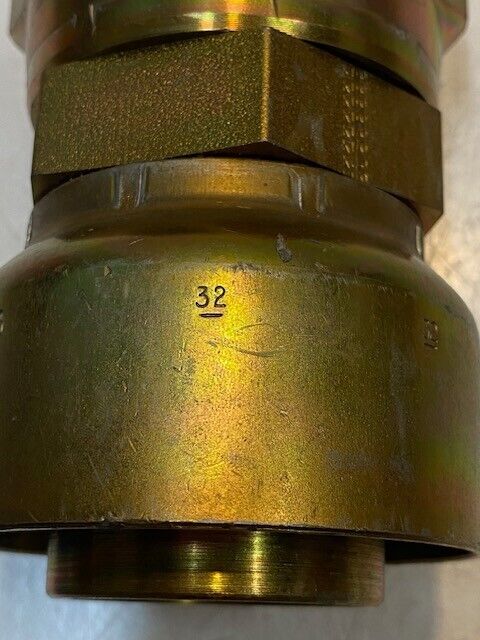 Parker 10643 | 32 | Crimp Style Hydraulic Hose Fitting 4-5/8" H 61mm Thread