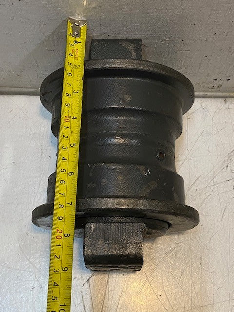 Track Roller A8501 | 6G1 | 6-1/4" Dia. 9" Long