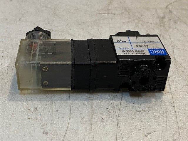 MAC Pneumatic Solenoid Valve 24 VDC 8.5 Watts 3-1/2" Long 1-3/4" Wide 1" Thick