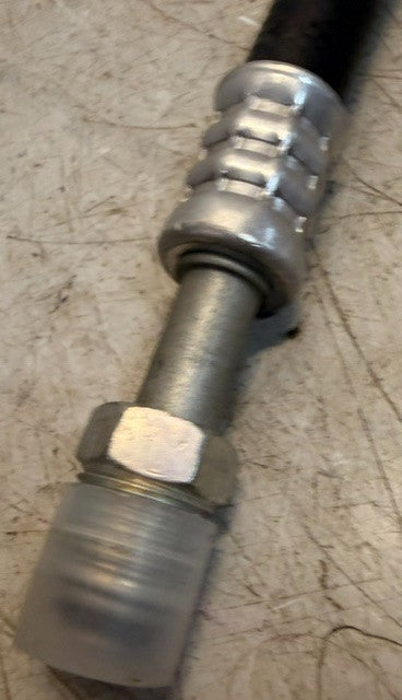 Genuine General Motors Engine Oil Cooler Hose Assembly 25646231 Automotive Unit