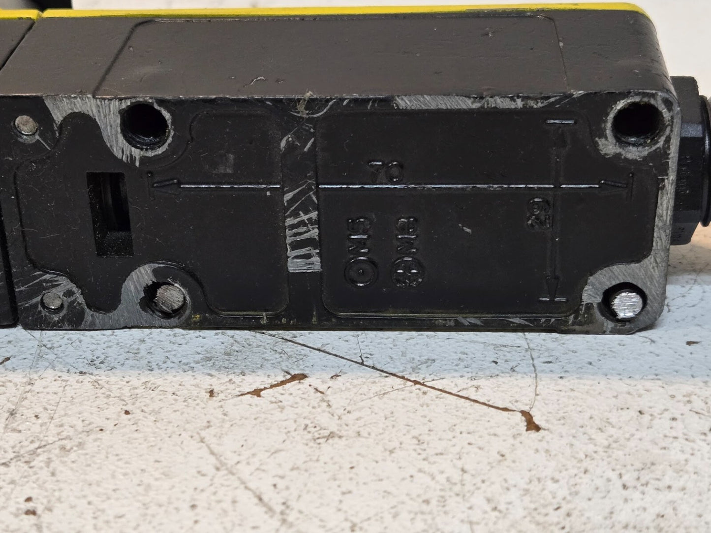 SICK i 1001 6021016 Safety Switch with iE 1000 SK1 Safety Key | 0210 0247