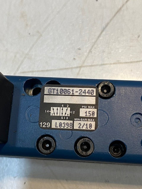 Rexroth GT10061-2440 Hydraulic Air Directional Control Manifold Valve