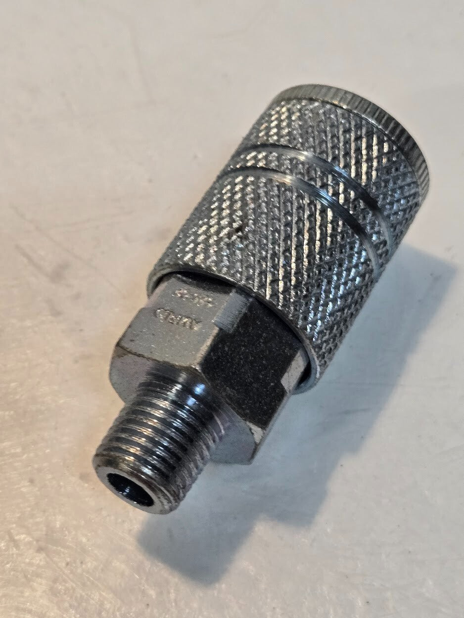 13 Quantity of Amflo C25-02 3/8" Quick Connect Couplers 1/4" NPT (13 Quantity)