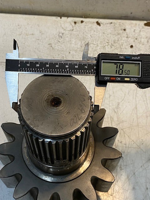 SMG Final Drive Spur Gear Pinion Shaft 1069700-83 | 15-Teeth 36-Spline