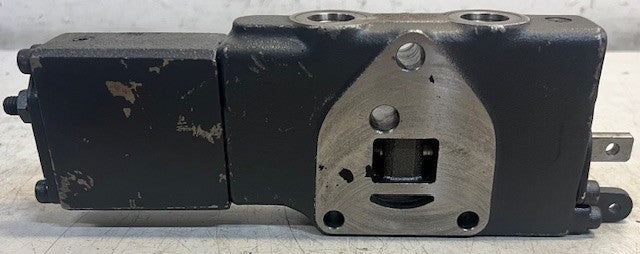 Hydraulic Boom Control Valve For Kubota Mini Excavators B42VE4 | F382057