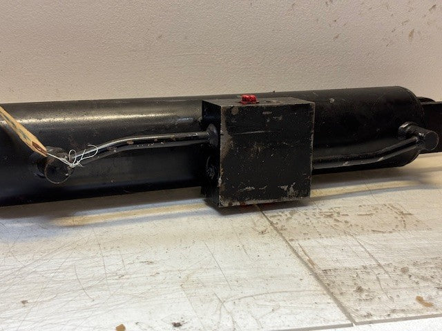 John Deere Hydraulic Cylinder 27" Length 4" Cylinder | T-88464 | TJB-119