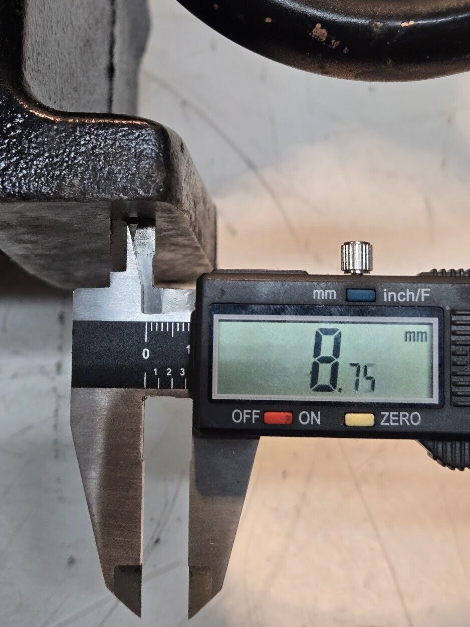 HS01000-1100 2-Stage Air Compressor Serial 061504393 28mm Input Shaft Diameter