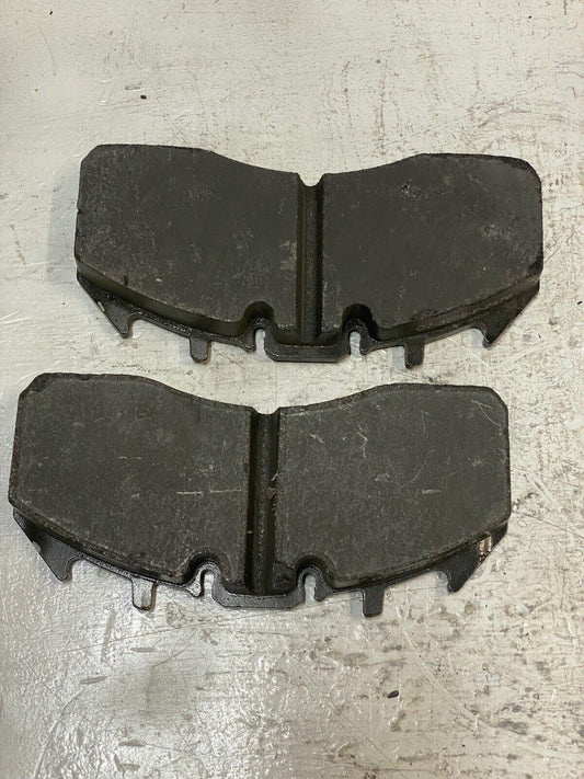 2 Pack of C7-3222-F-2476 Brake Pads 3617001 1517071 (2 Quantity)