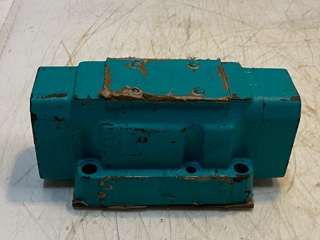 Hydraulic Directional Control Valve Pilot Operated Valve Assembly 293572