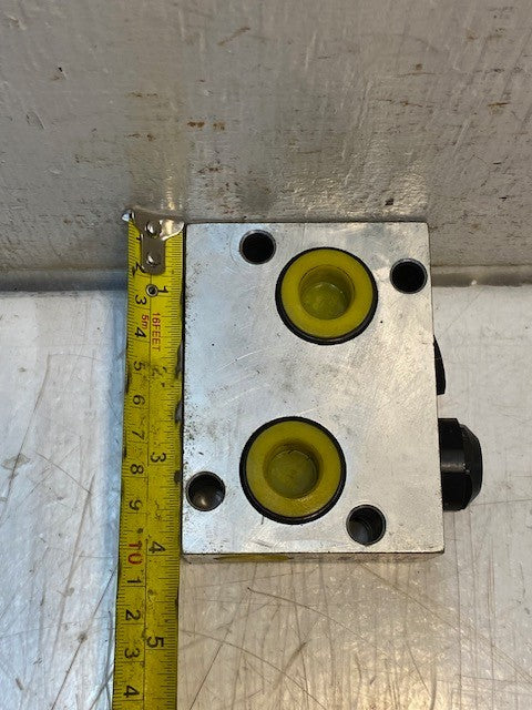 Gresen 00984407 Melroe 6669278 Hydraulic Block Valve 1700 PSI