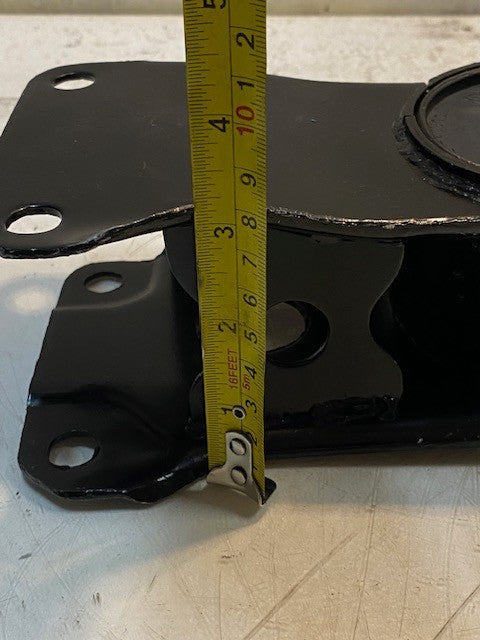 Engine Mount 11321-40U00 | 8866 | 8-1/4" Long 5" Wide 3-1/4" Thick 12mm Bore