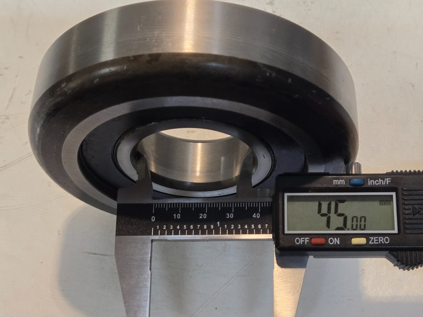 Shuster Mast Guide Bearing MG309DDB | 127 mm OD x 45 mm Bore x 31.75 mm Wide