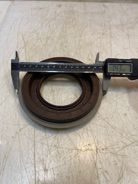Eaton 210724 Dana Spicer Pinion Oil Seal Differential Axle Replacement