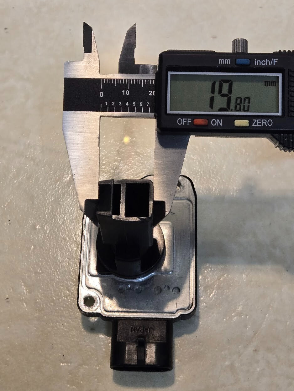 2 Quantity of Mass Air Flow Sensors AFH50M-05 | A1112 | 50015A (2 Quantity)