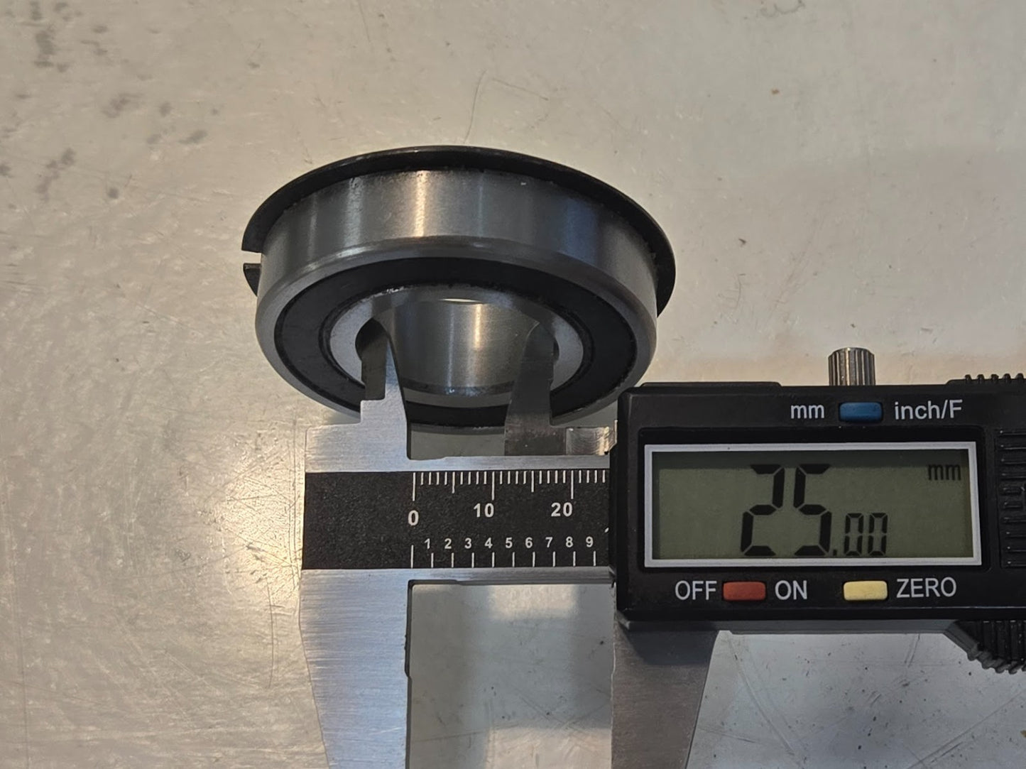 4 Quantity of Snap Ring Bearings 6205RS | 52 mm OD x 25 mm Bore (4 Quantity)