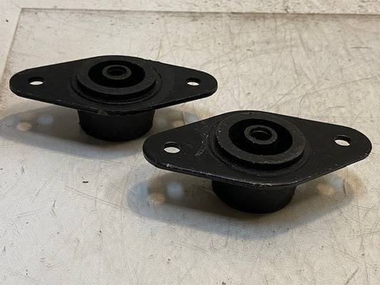 2 Quantity of Engine Motor Mount Isolators 4-1/2" L 2-3/8" W 10mm Bore (2 Qty)