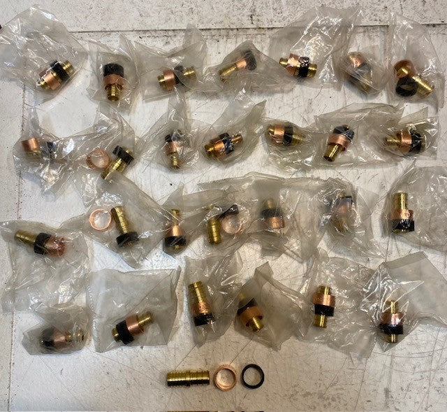 28 Qty of PB Crimp Polybutylene Adapter Couplings 1-1/4" Long 19mm OD (28 Qty)